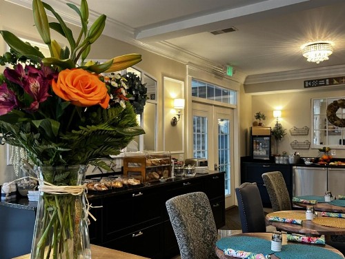 Anchor Inn Boutique Hotel - image 36