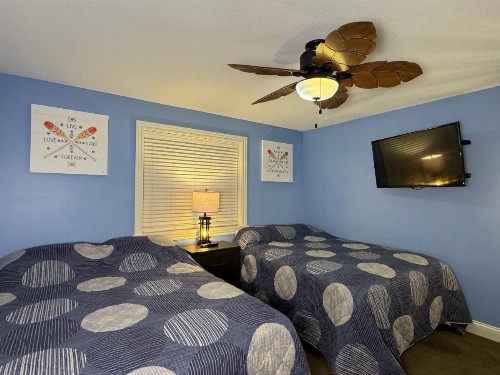 Put-in-Bay Waterfront Condo #103 - image 16