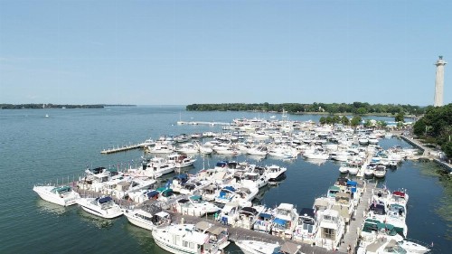 Put-in-Bay Waterfront Condo #103 - image 5