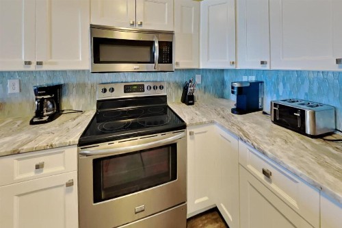 Put-In-Bay Waterfront Condo #108 - image 36