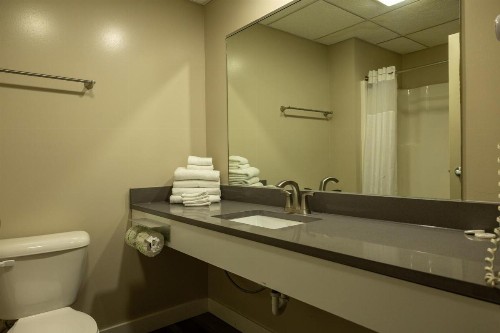 Islander Inn - image 21
