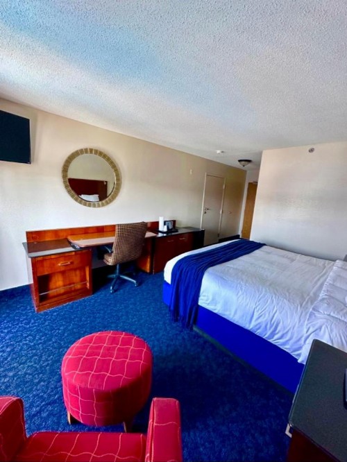 Islander Inn - image 32