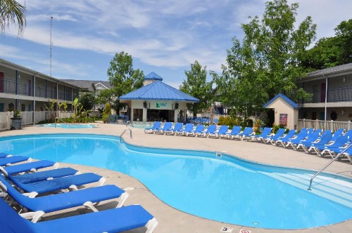 Islander Inn - image 36
