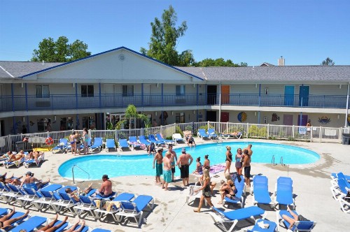 Islander Inn - image 43