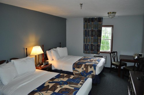 Grand Islander Hotel - image 2