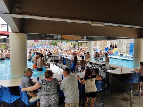 Grand Islander Hotel - image 28