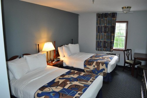 Grand Islander Hotel - image 30