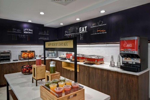 Hampton Inn NY-JFK - image 19