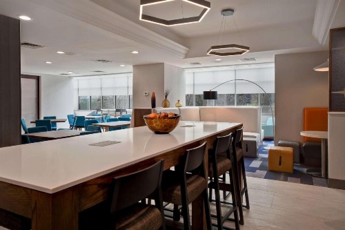 Hampton Inn NY-JFK - image 20