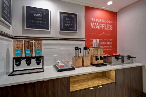 Hampton Inn NY-JFK - image 22