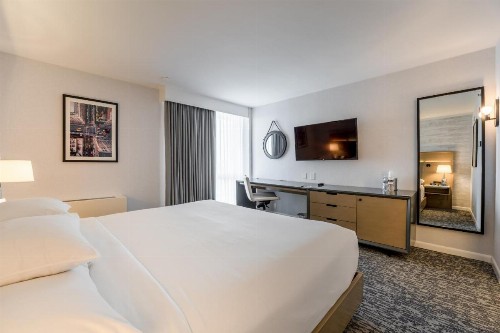 Radisson Hotel JFK Airport - image 23