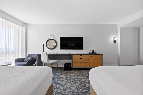 Radisson Hotel JFK Airport - image 43