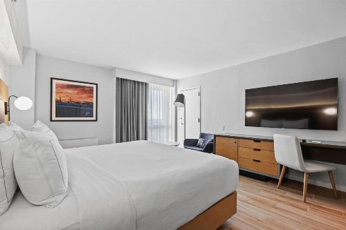 Radisson Hotel JFK Airport - image 47