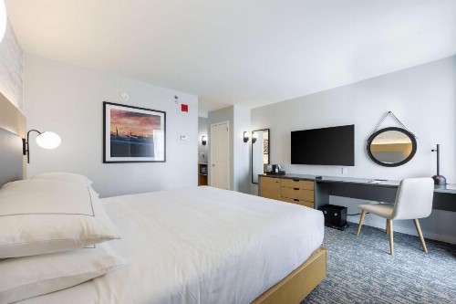 Radisson Hotel JFK Airport - image 7