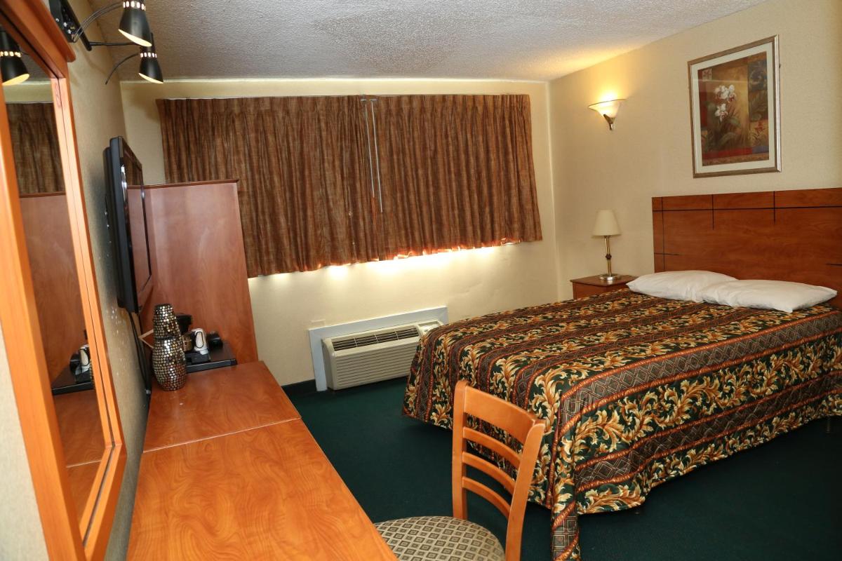 JFK Inn - image 5