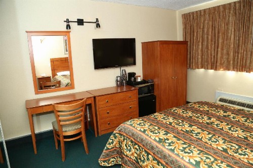 JFK Inn - image 8