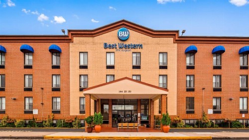 Best Western Kennedy Airport - image 11