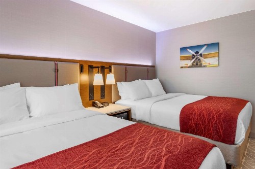 Comfort Inn JFK Airport - image 13