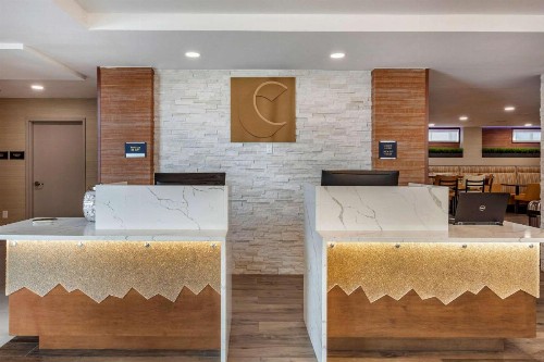 Comfort Inn JFK Airport - image 14