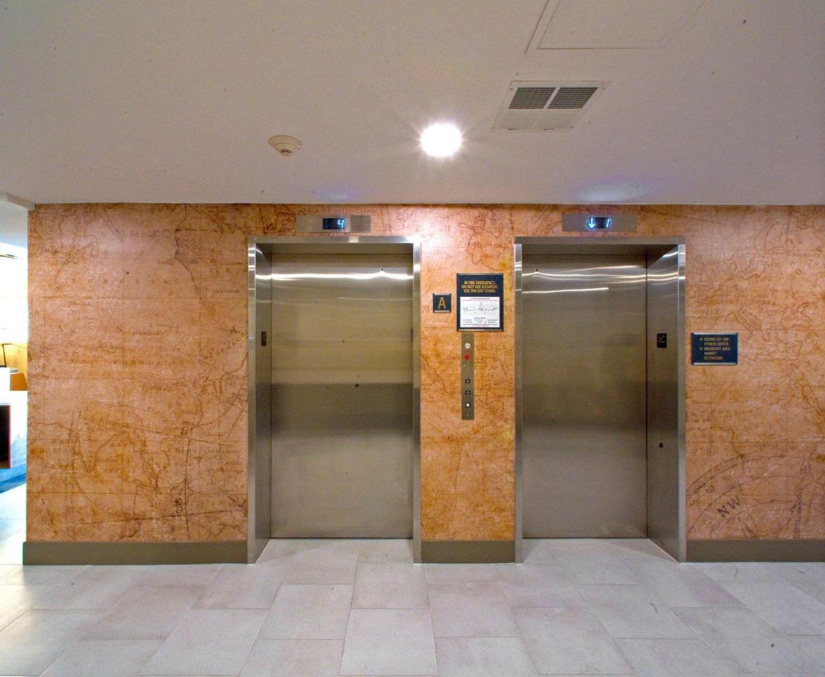 Comfort Inn JFK Airport - image 2