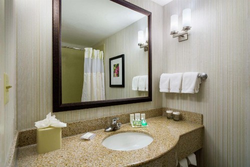 Hilton Garden Inn Queens/JFK - image 14