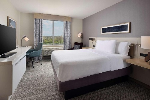Hilton Garden Inn Queens/JFK - image 27