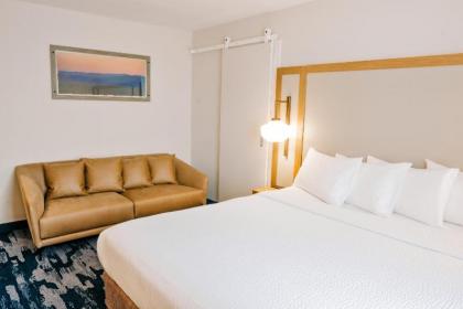 Fairfield Inn by Marriott JFK Airport - image 10