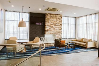 Fairfield Inn by Marriott JFK Airport - image 13