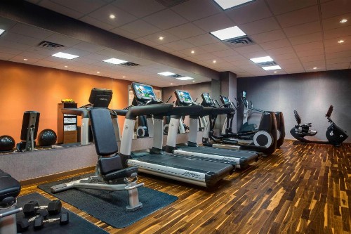 Courtyard by Marriott New York JFK Airport - image 26