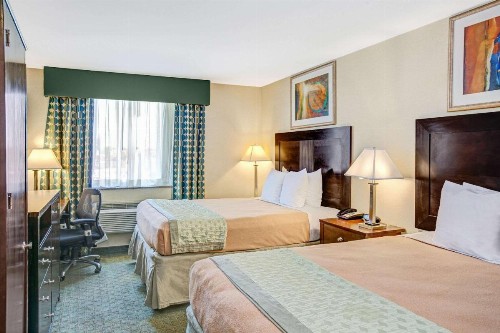 Hillcrest Hotel Near JFK Airtrain - image 7