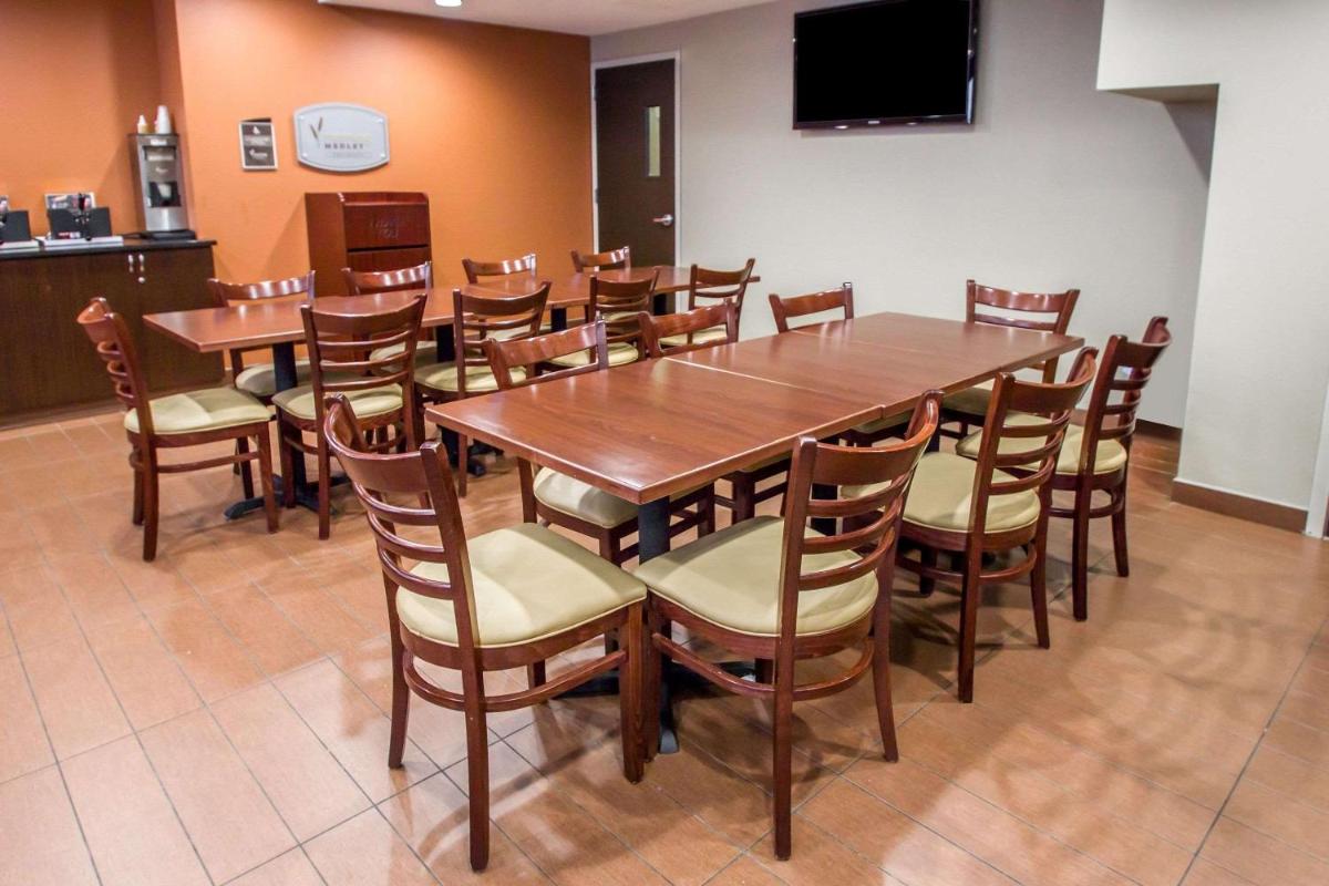 Sleep Inn JFK Airport Rockaway Blvd Jamaica - image 2