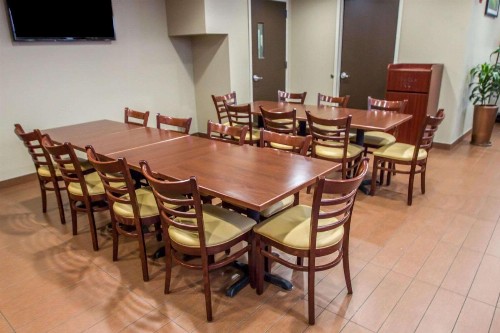 Sleep Inn JFK Airport Rockaway Blvd Jamaica - image 6