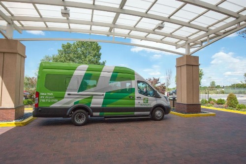 Holiday Inn New York-JFK Airport Area - image 9