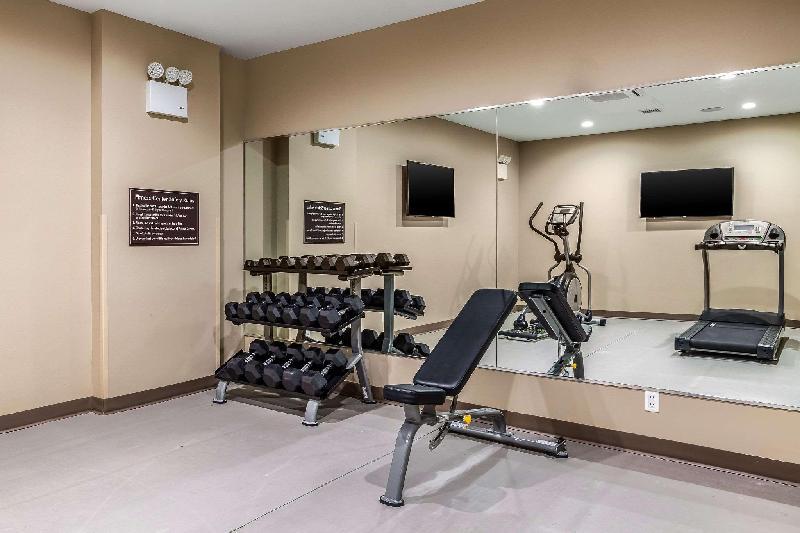 Sleep Inn & Suites near JFK Air Train - image 4