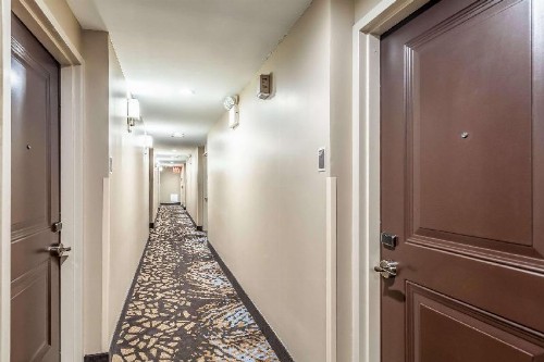 Sleep Inn & Suites near JFK Air Train - image 7