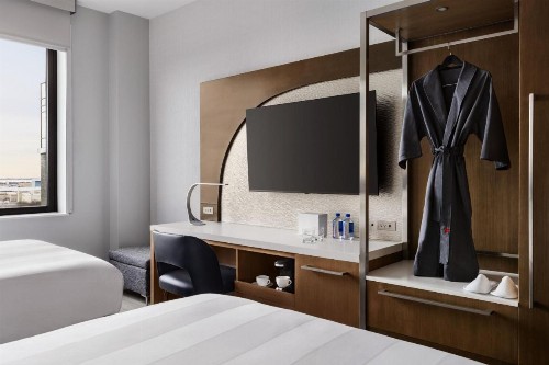 Marriott New York JFK Airport - image 50