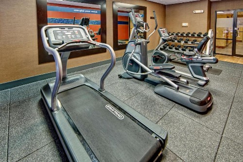Hampton Inn Quincy - image 9