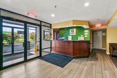 Quality Inn - image 36