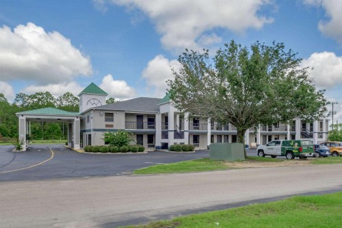Quality Inn - image 37