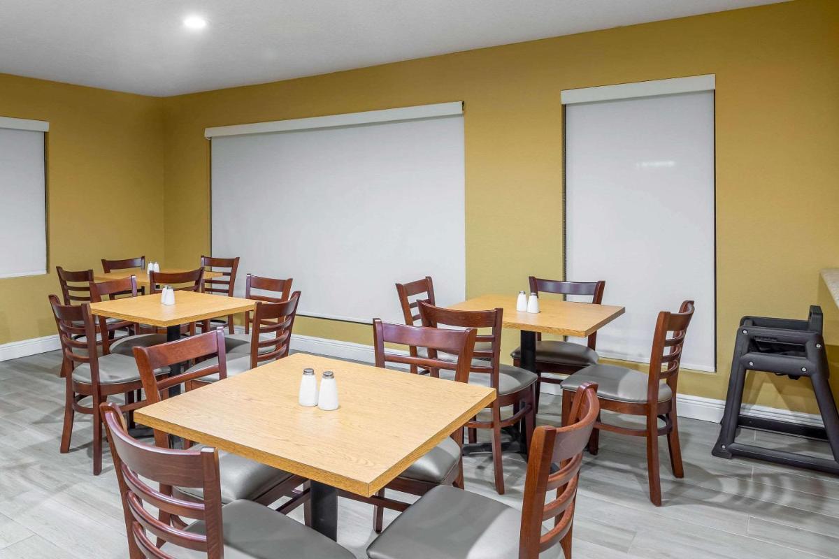 Quality Inn - image 4