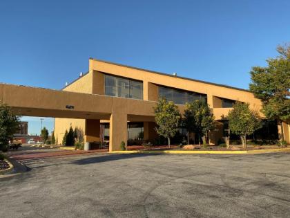The Atrium Hotel on Third - image 1