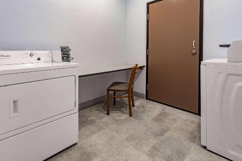 Comfort Inn Quincy - image 36