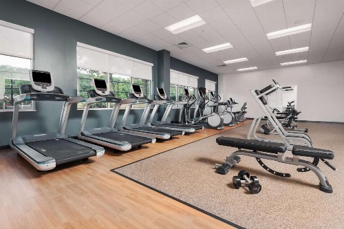 Embassy Suites Raleigh - Crabtree - image 26