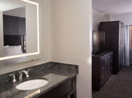 Embassy Suites Raleigh - Crabtree - image 34