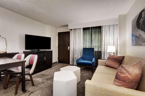 Embassy Suites Raleigh - Crabtree - image 39