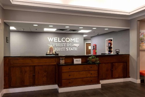 Hampton Inn & Suites Raleigh/Cary I-40 (PNC Arena) - image 11