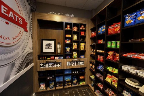 Hampton Inn & Suites Raleigh/Cary I-40 (PNC Arena) - image 13