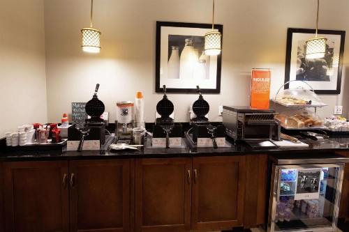 Hampton Inn & Suites Raleigh/Cary I-40 (PNC Arena) - image 14