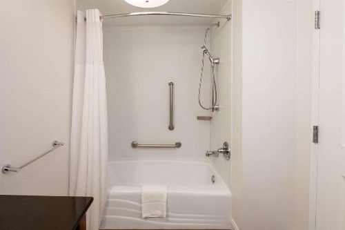 Hampton Inn & Suites Raleigh/Cary I-40 (PNC Arena) - image 30