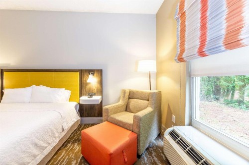 Hampton Inn & Suites Raleigh/Cary I-40 (PNC Arena) - image 32